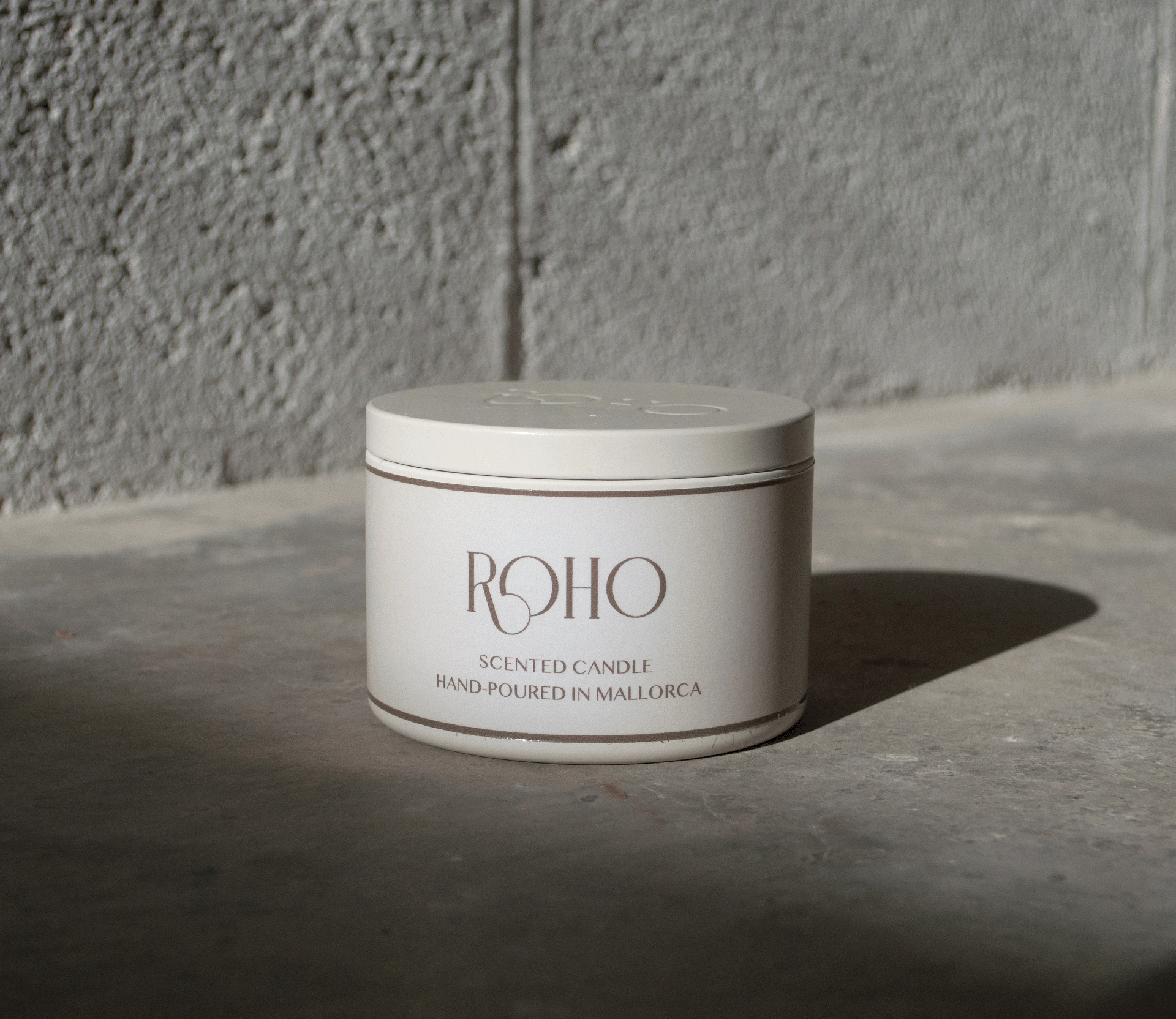 Fig Garden Tin Candle L - ROHO AIRDECO